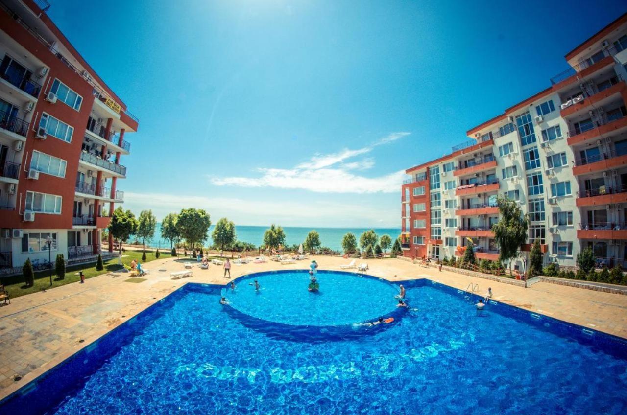 Beautiful Apartment Right By The Sea, Sveti Vlas Εξωτερικό φωτογραφία