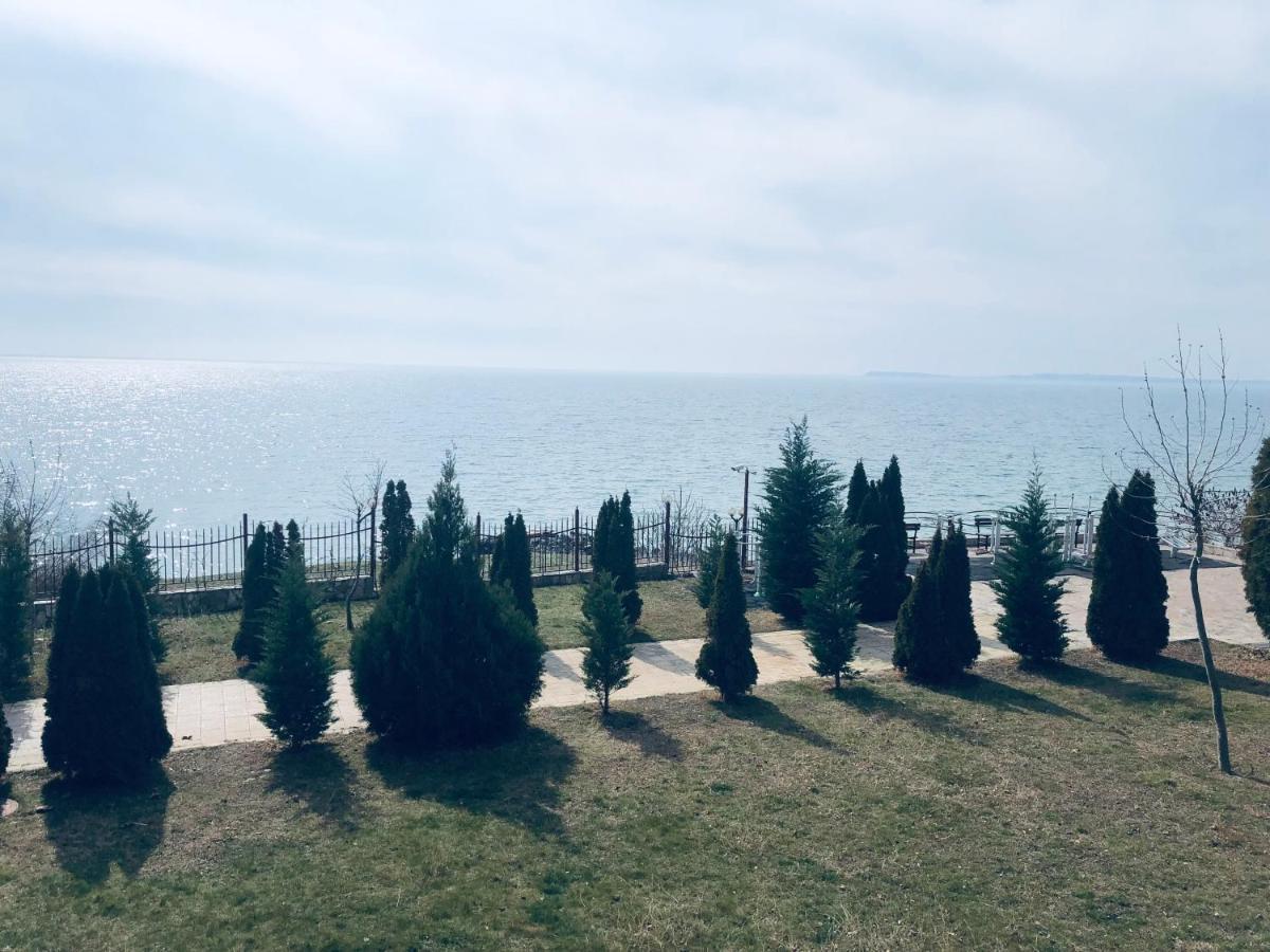 Beautiful Apartment Right By The Sea, Sveti Vlas Εξωτερικό φωτογραφία