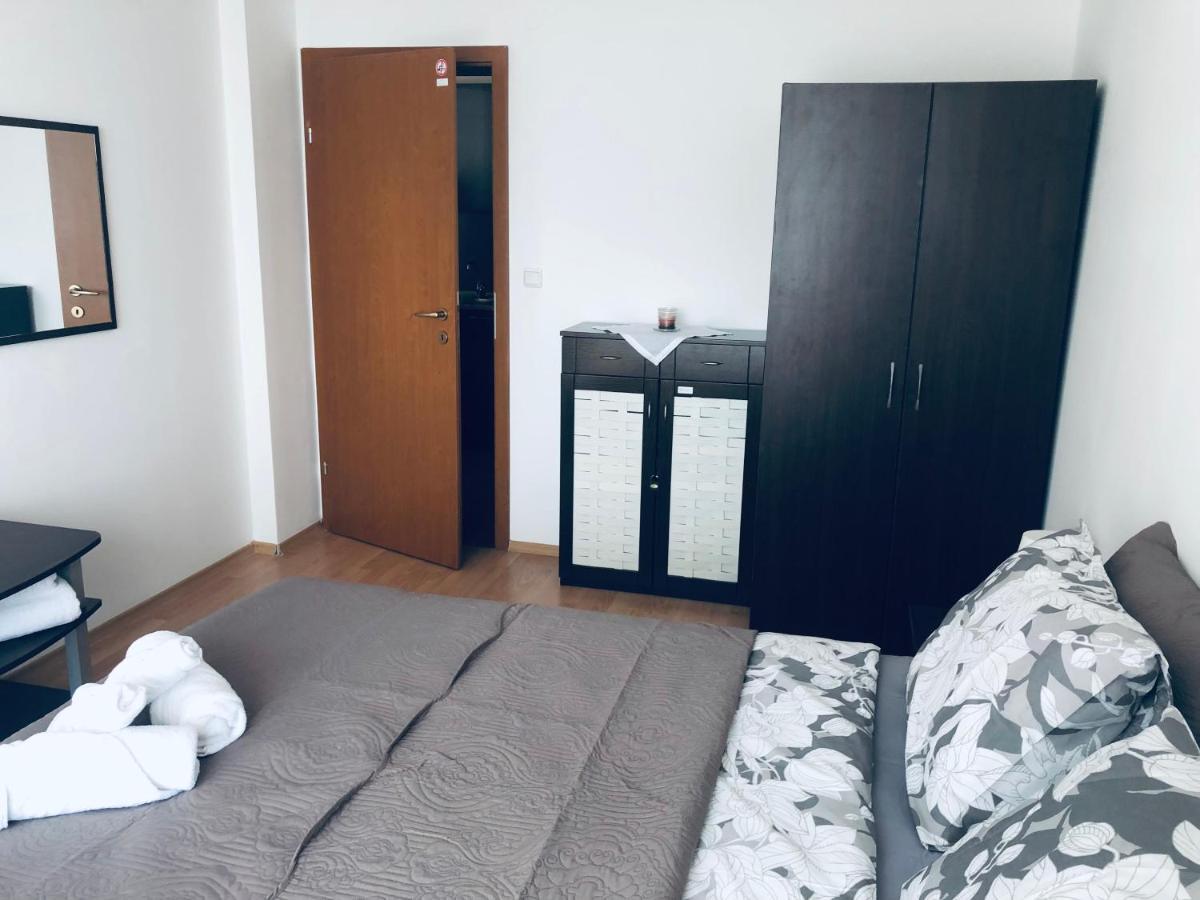 Beautiful Apartment Right By The Sea, Sveti Vlas Εξωτερικό φωτογραφία