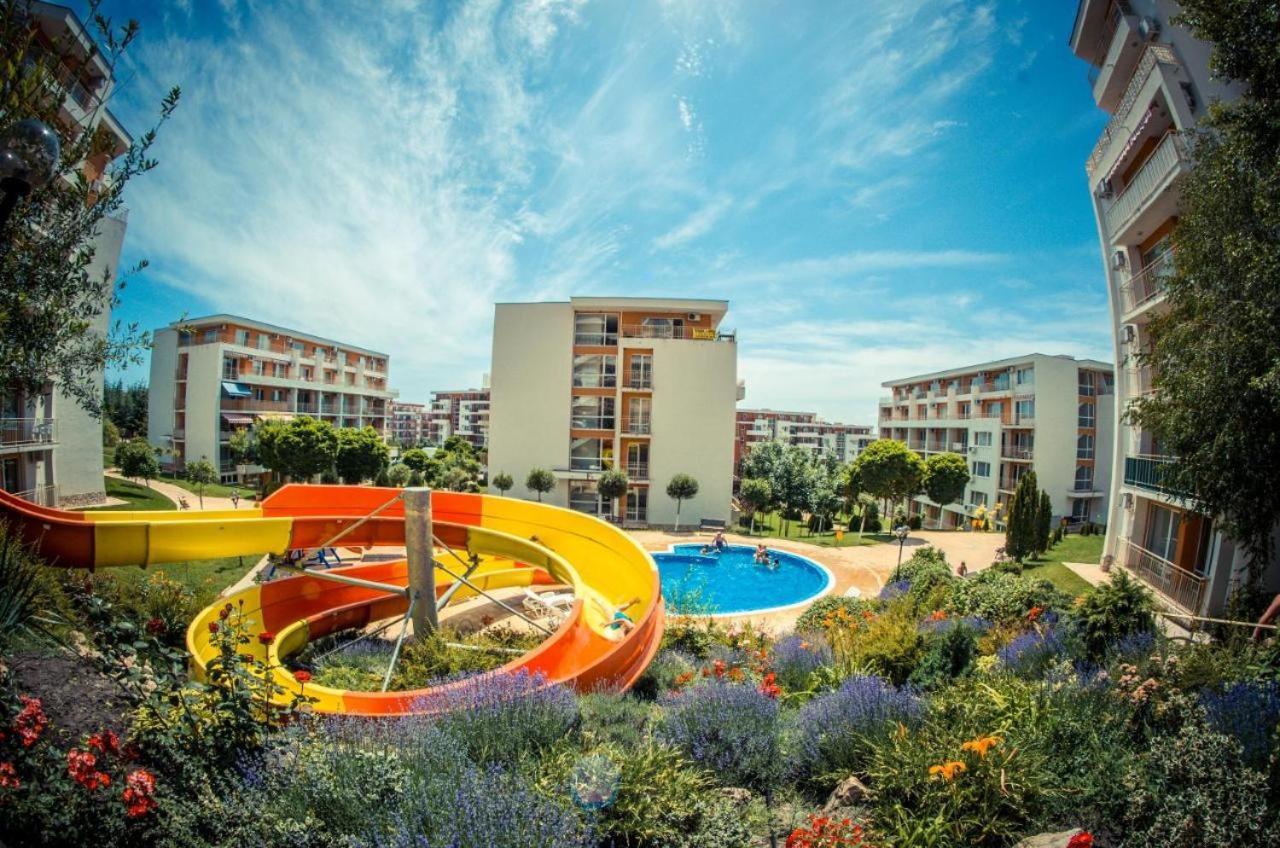 Beautiful Apartment Right By The Sea, Sveti Vlas Εξωτερικό φωτογραφία