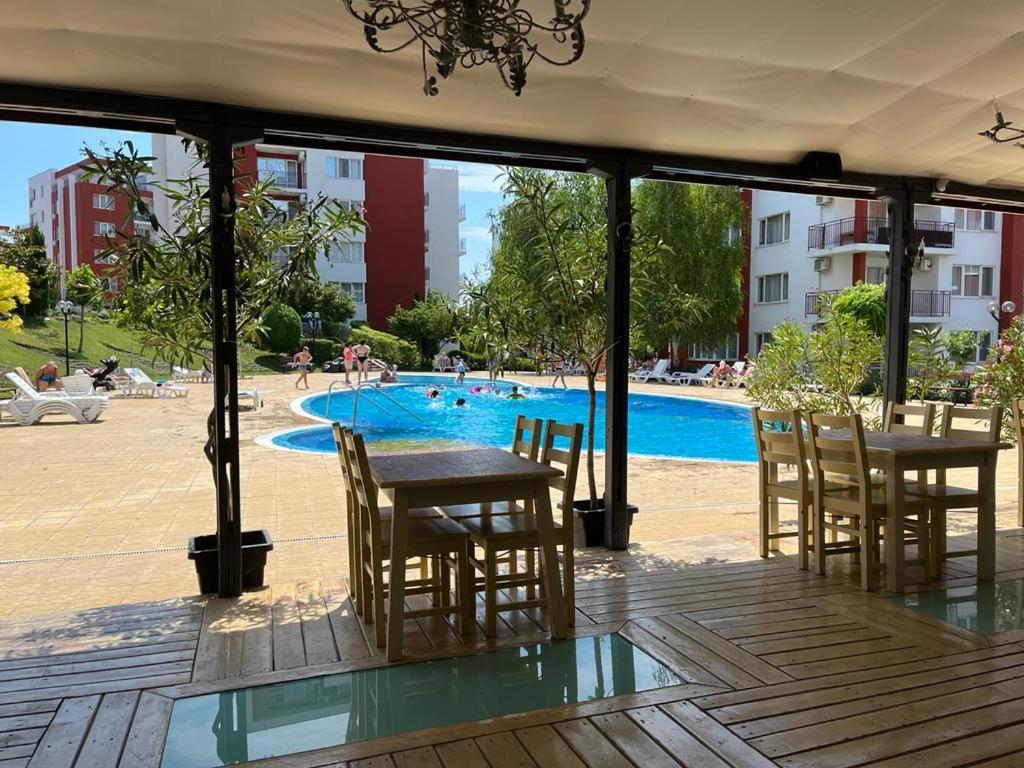 Beautiful Apartment Right By The Sea, Sveti Vlas Εξωτερικό φωτογραφία