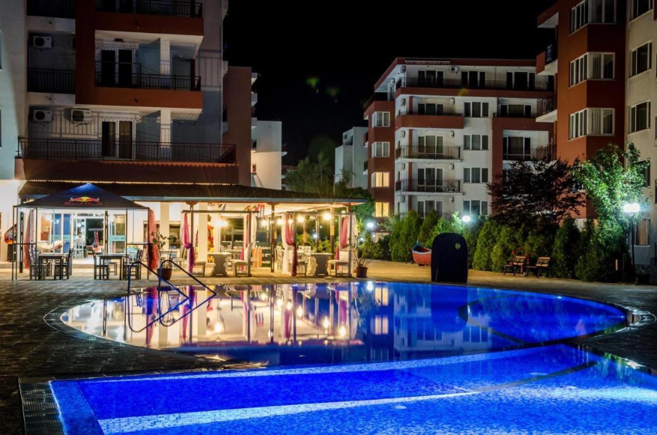 Beautiful Apartment Right By The Sea, Sveti Vlas Εξωτερικό φωτογραφία