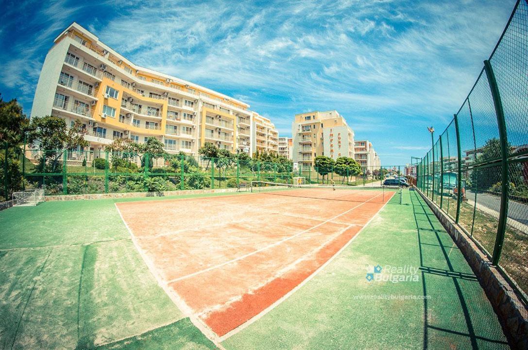 Beautiful Apartment Right By The Sea, Sveti Vlas Εξωτερικό φωτογραφία