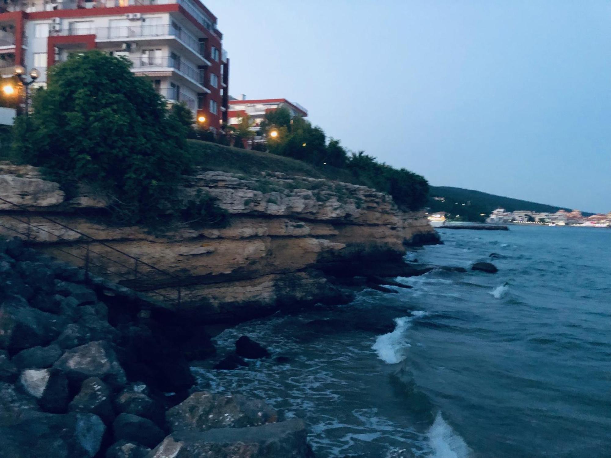 Beautiful Apartment Right By The Sea, Sveti Vlas Εξωτερικό φωτογραφία